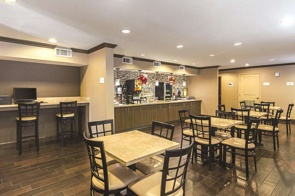 Days Inn & Suites By Wyndham Arlington Near Six Flags Εστιατόριο φωτογραφία